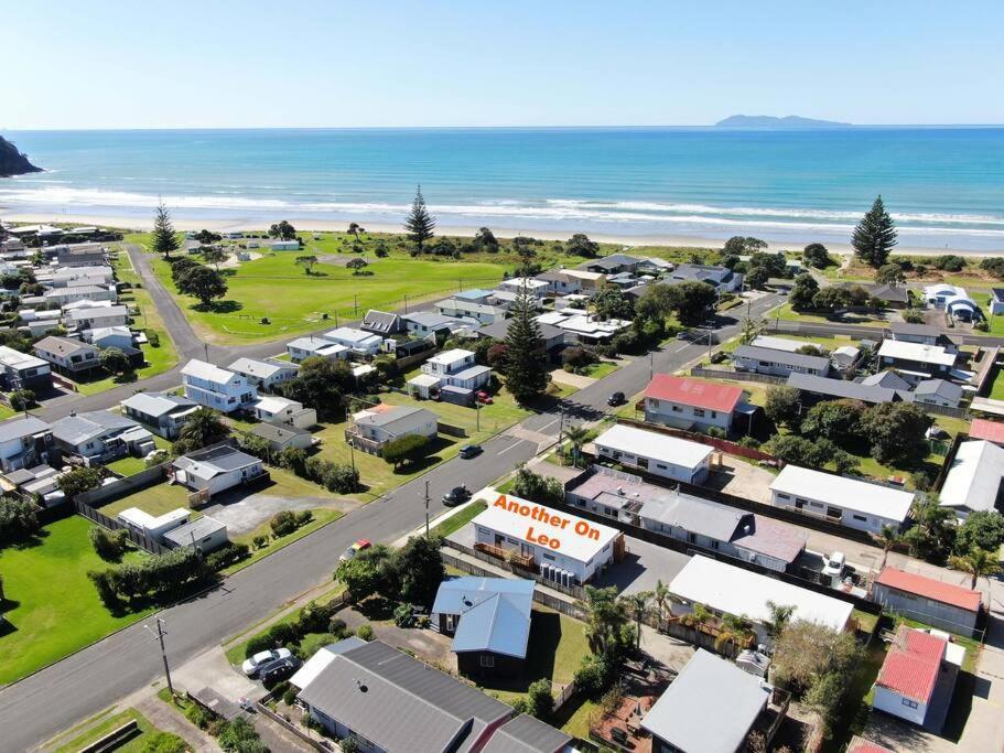 Another On Leo Waihi Exterior foto