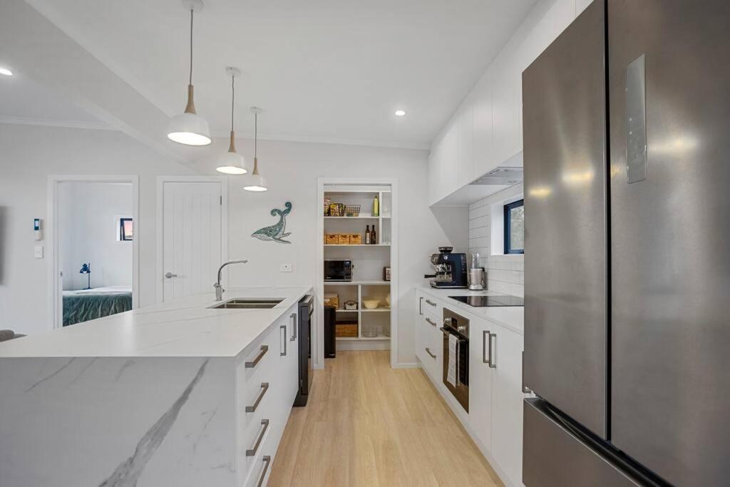 Another On Leo Waihi Exterior foto